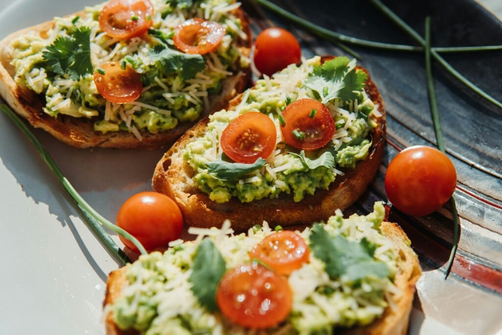 Healthy Snacks to Eat with Coffee for Better Mornings