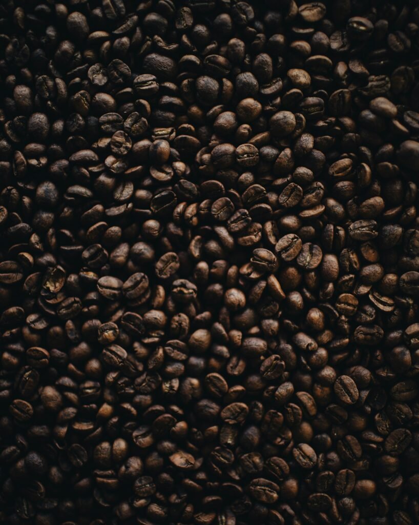 What to Serve with Coffee: Delicious Pairings and Snacks