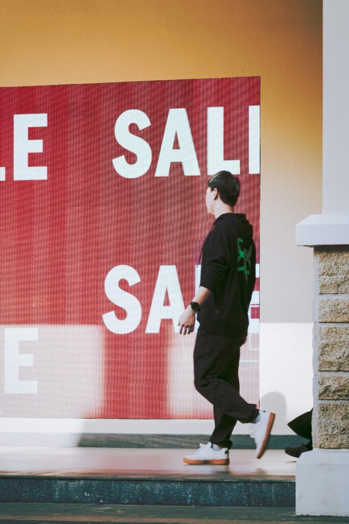 Custom printed coffee mugs for personal and brand expression