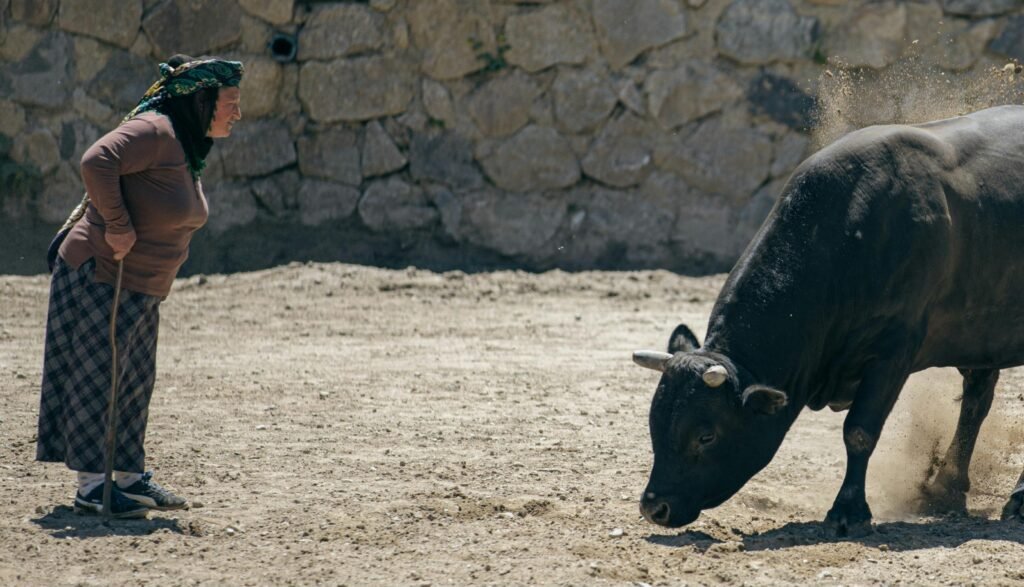 Elevate mornings with custom coffee mugs
